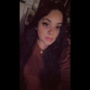 Meet your Posher, Alondra